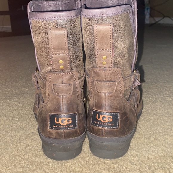 Boots - Picture 2 of 5